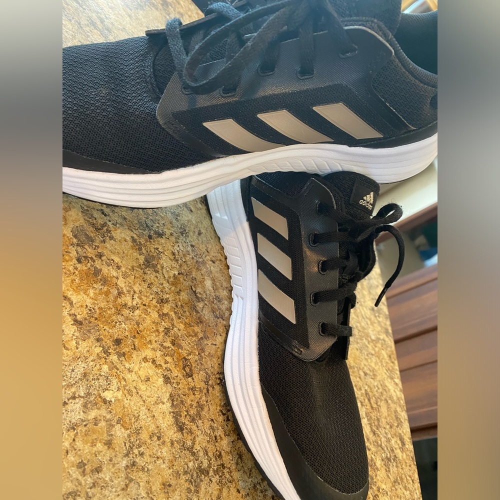 Gently Loved and Well Cared for Adidas Cloudfoam Galaxy 5 Running Shoe